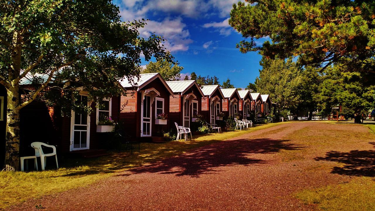 East Glacier Motel & Cabins East Glacier Park Village Ngoại thất bức ảnh