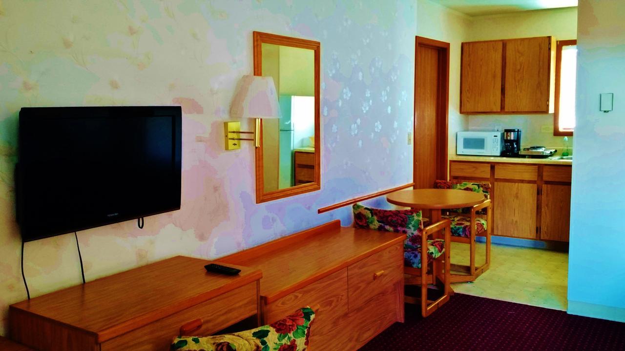 East Glacier Motel & Cabins East Glacier Park Village Ngoại thất bức ảnh